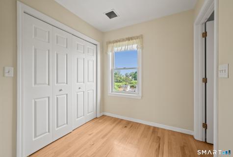 5 Old Town Highway East Haven CT 06512