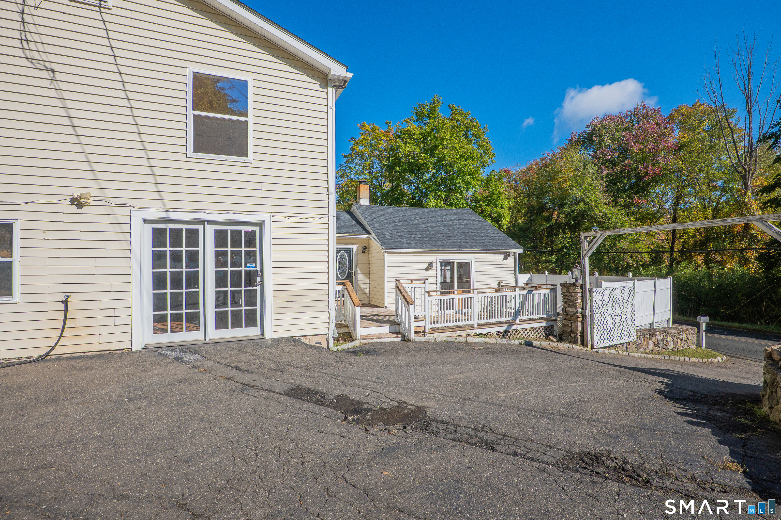19 Mountainville Road Danbury CT 06810