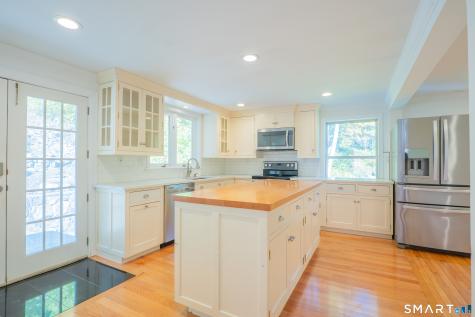 19 Mountainville Road Danbury CT 06810