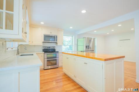 19 Mountainville Road Danbury CT 06810