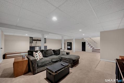 3 Grand Place Newtown CT 06470