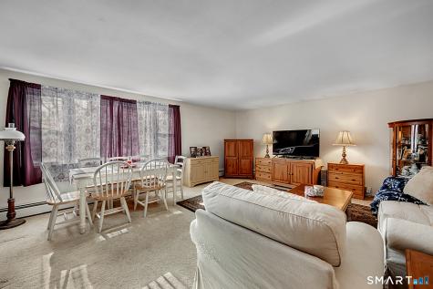 3 Grand Place Newtown CT 06470