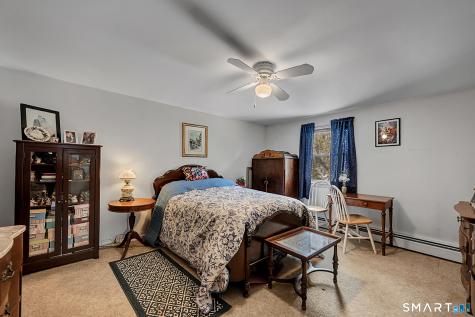 3 Grand Place Newtown CT 06470