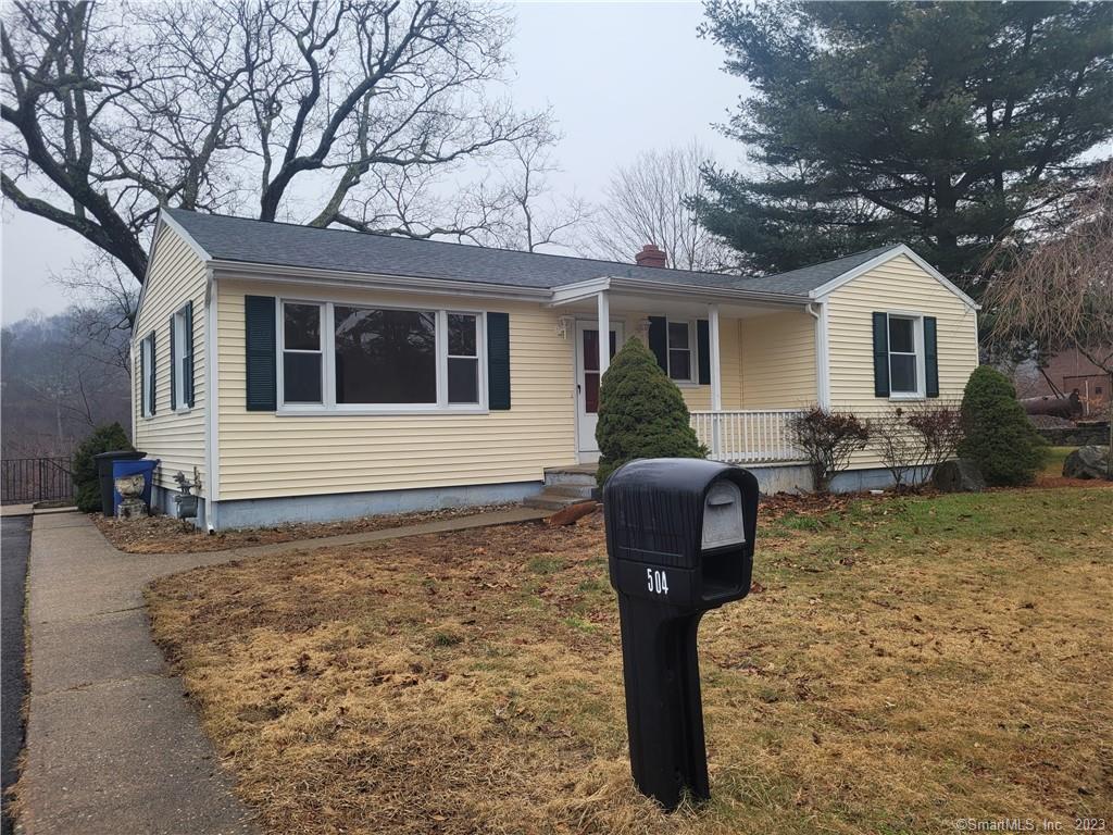504 Roosevelt Drive Derby CT 06418