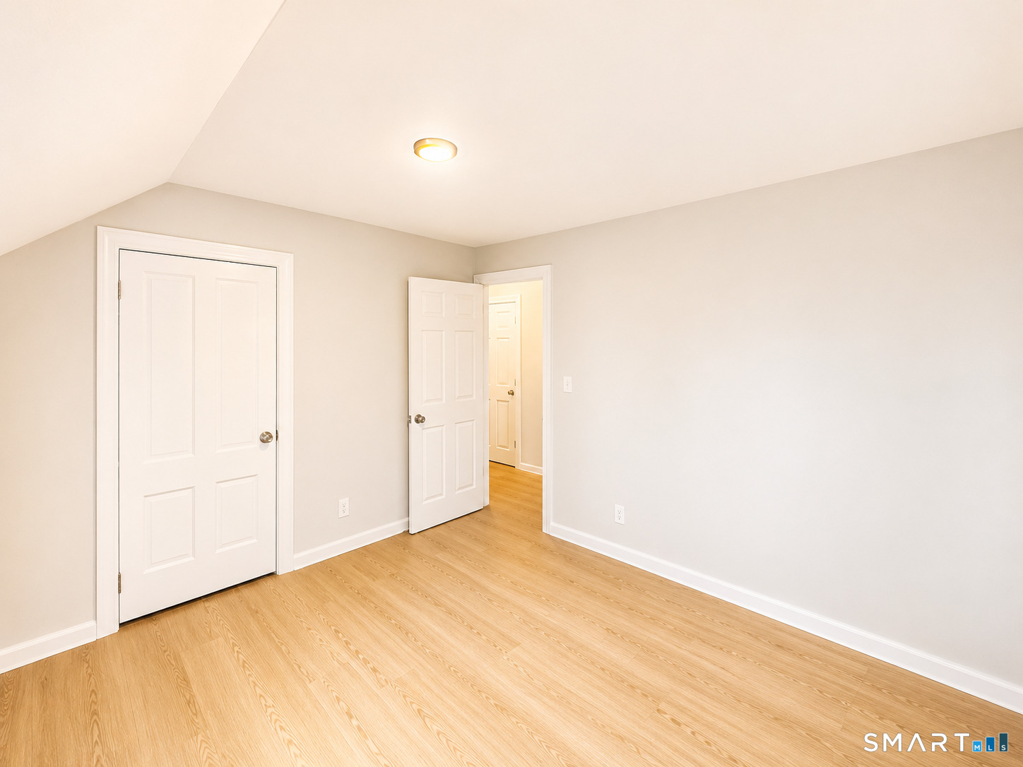 17 Pratte Avenue Norwich CT 06360