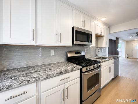 17 Pratte Avenue Norwich CT 06360