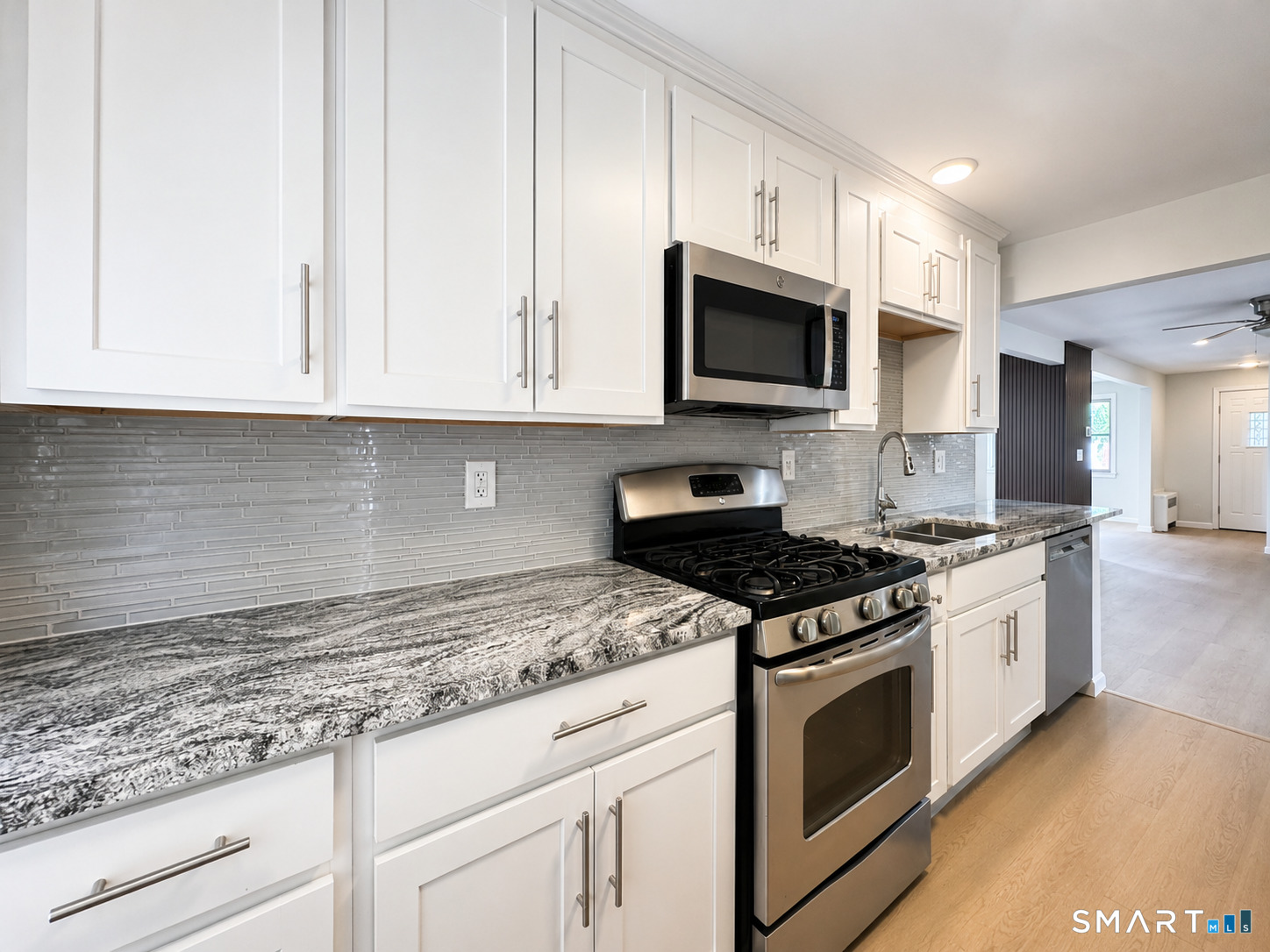 17 Pratte Avenue Norwich CT 06360
