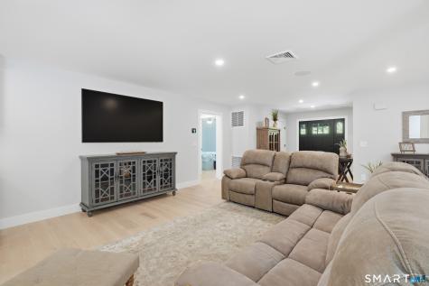 121 Aunt Hack Road Danbury CT 06811