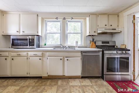 38 Happy Street Norwich CT 06360