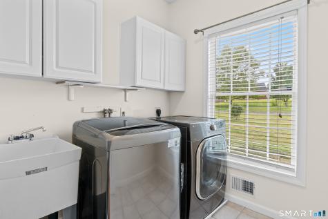 10 Harbourside Drive Suffield CT 06078