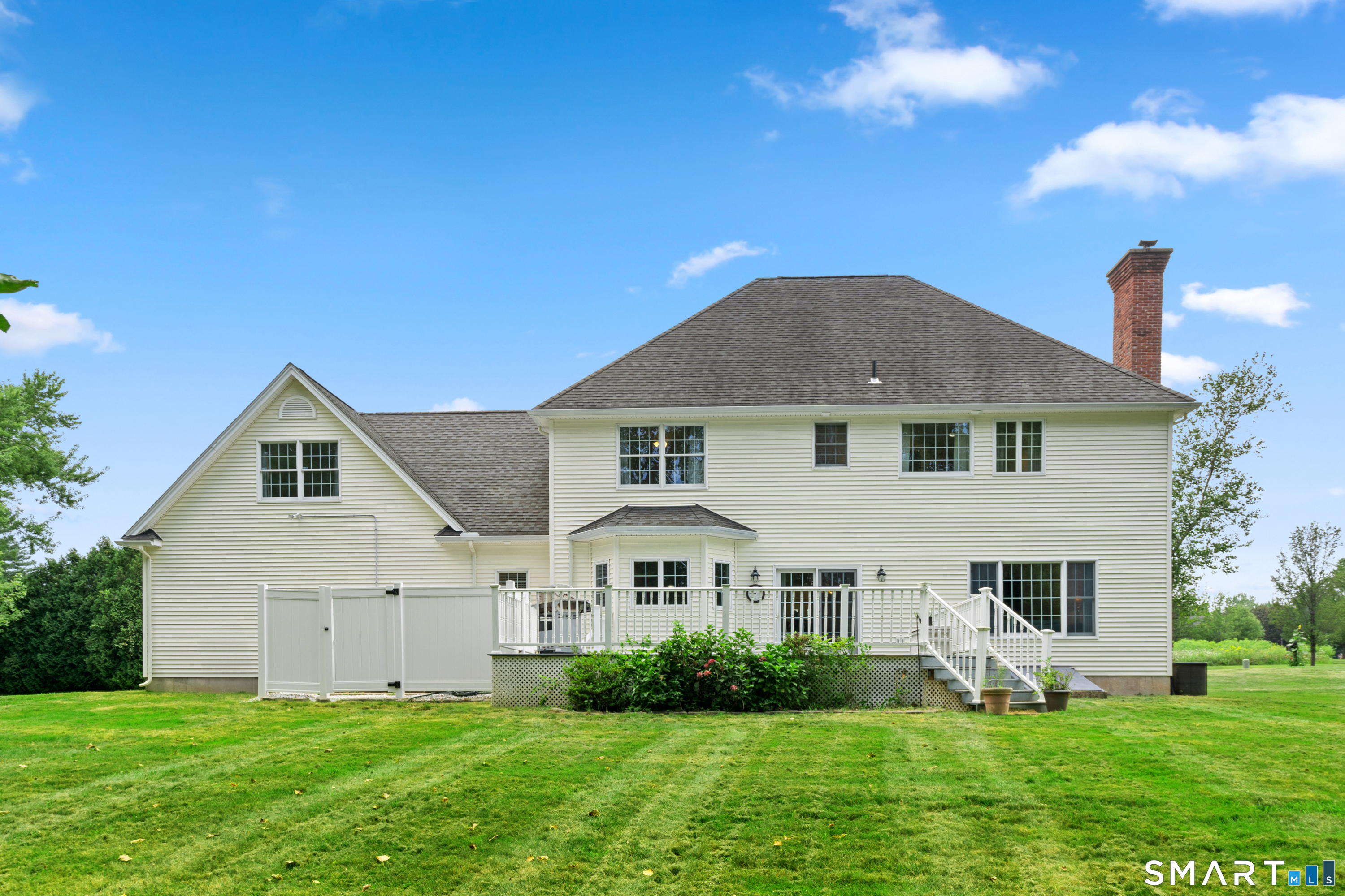 10 Harbourside Drive Suffield CT 06078