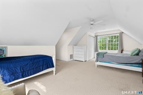 10 Harbourside Drive Suffield CT 06078