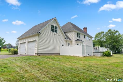 10 Harbourside Drive Suffield CT 06078