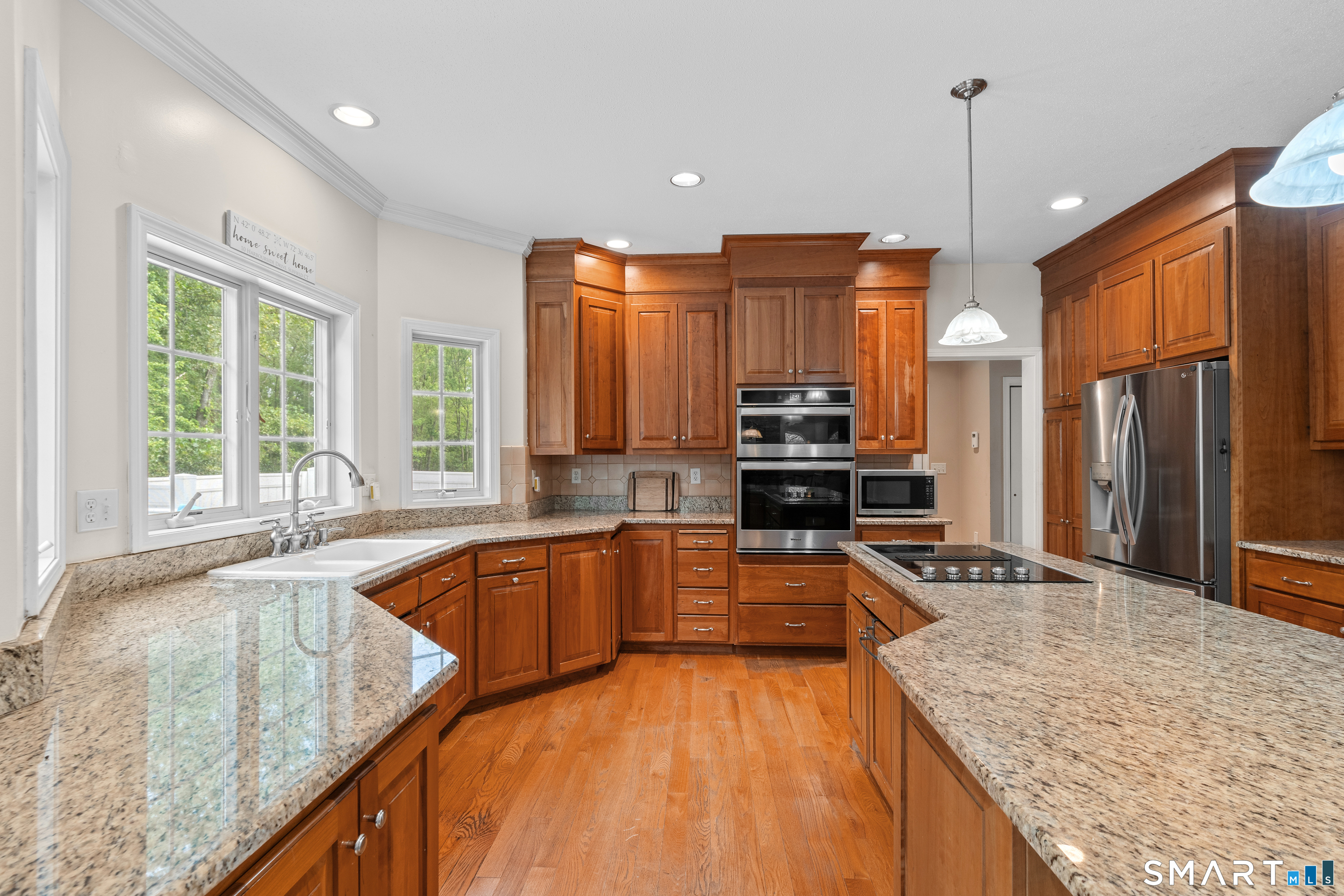 10 Harbourside Drive Suffield CT 06078