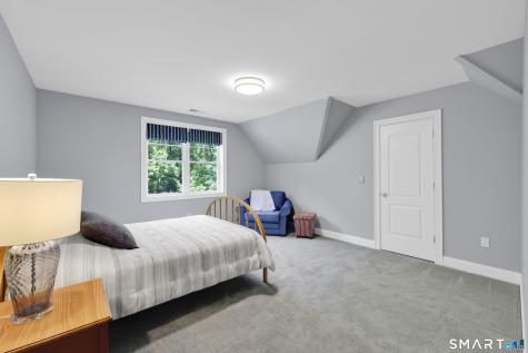 10 Merrit Woods Burlington CT 06013