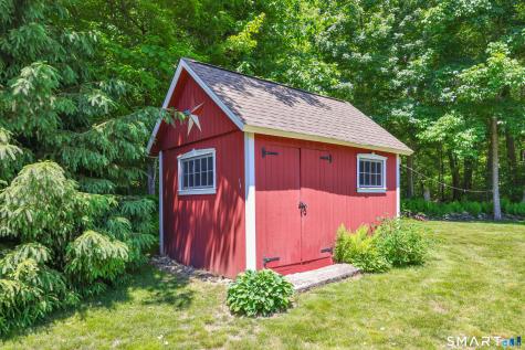 10 Merrit Woods Burlington CT 06013
