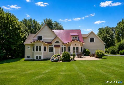 10 Merrit Woods Burlington CT 06013