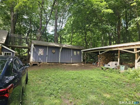 138 North Bigelow Road Hampton CT 06247