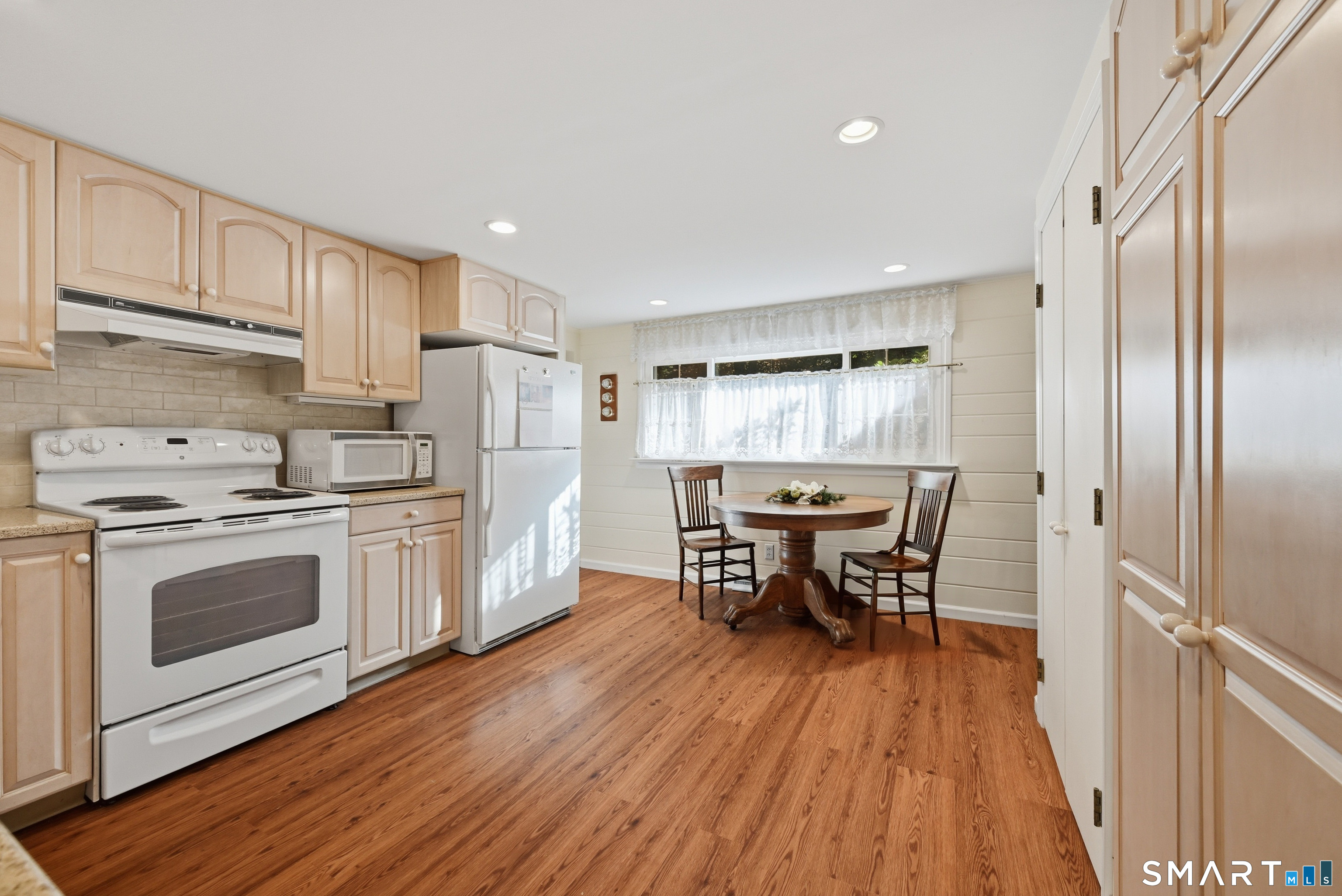 5 Hickory Lane New Milford CT 06776