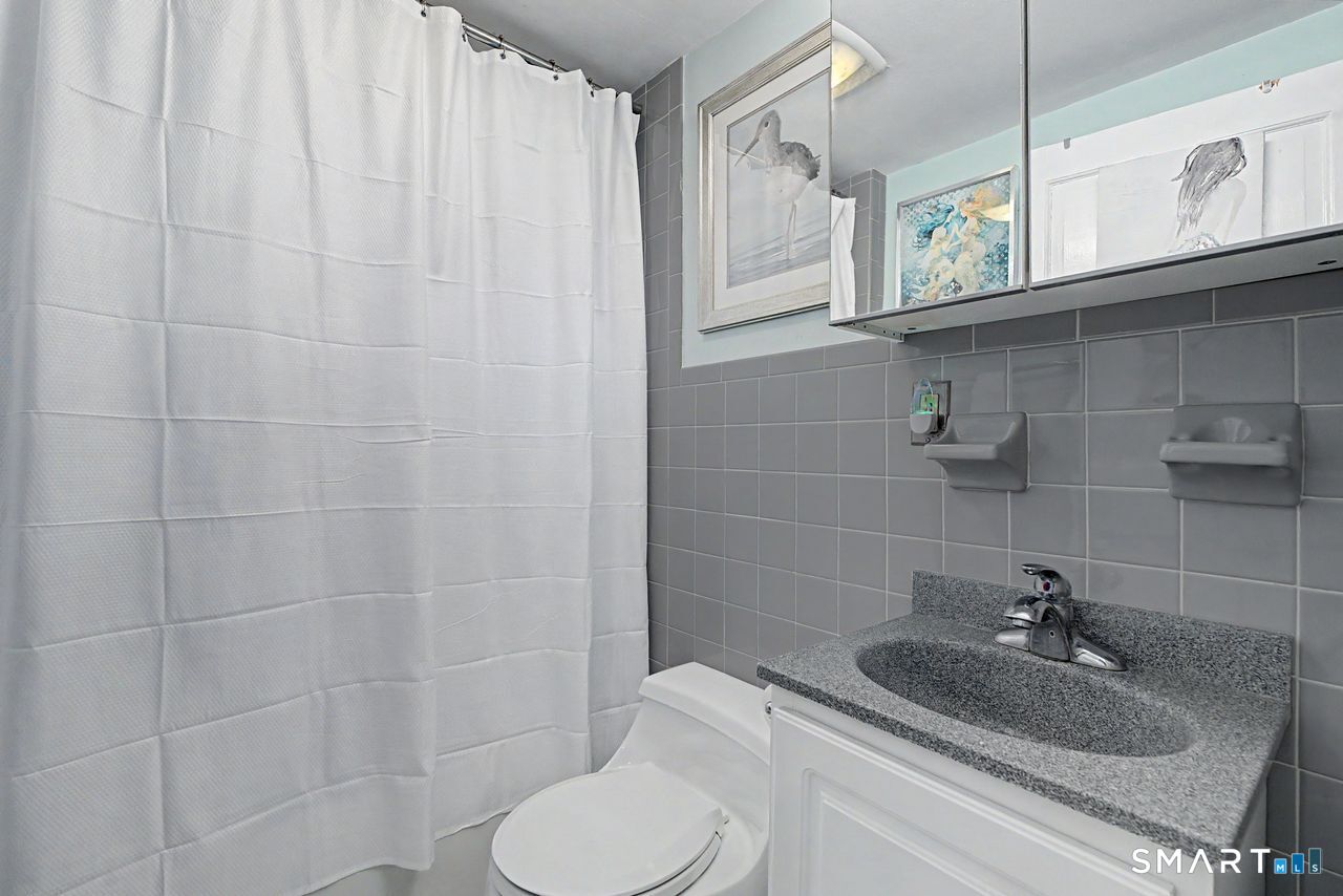 70 Browns Lane Old Lyme CT 06371