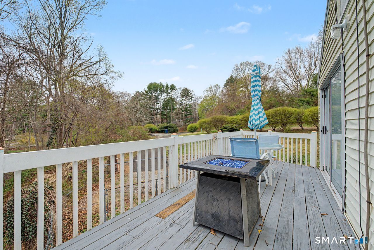70 Browns Lane Old Lyme CT 06371