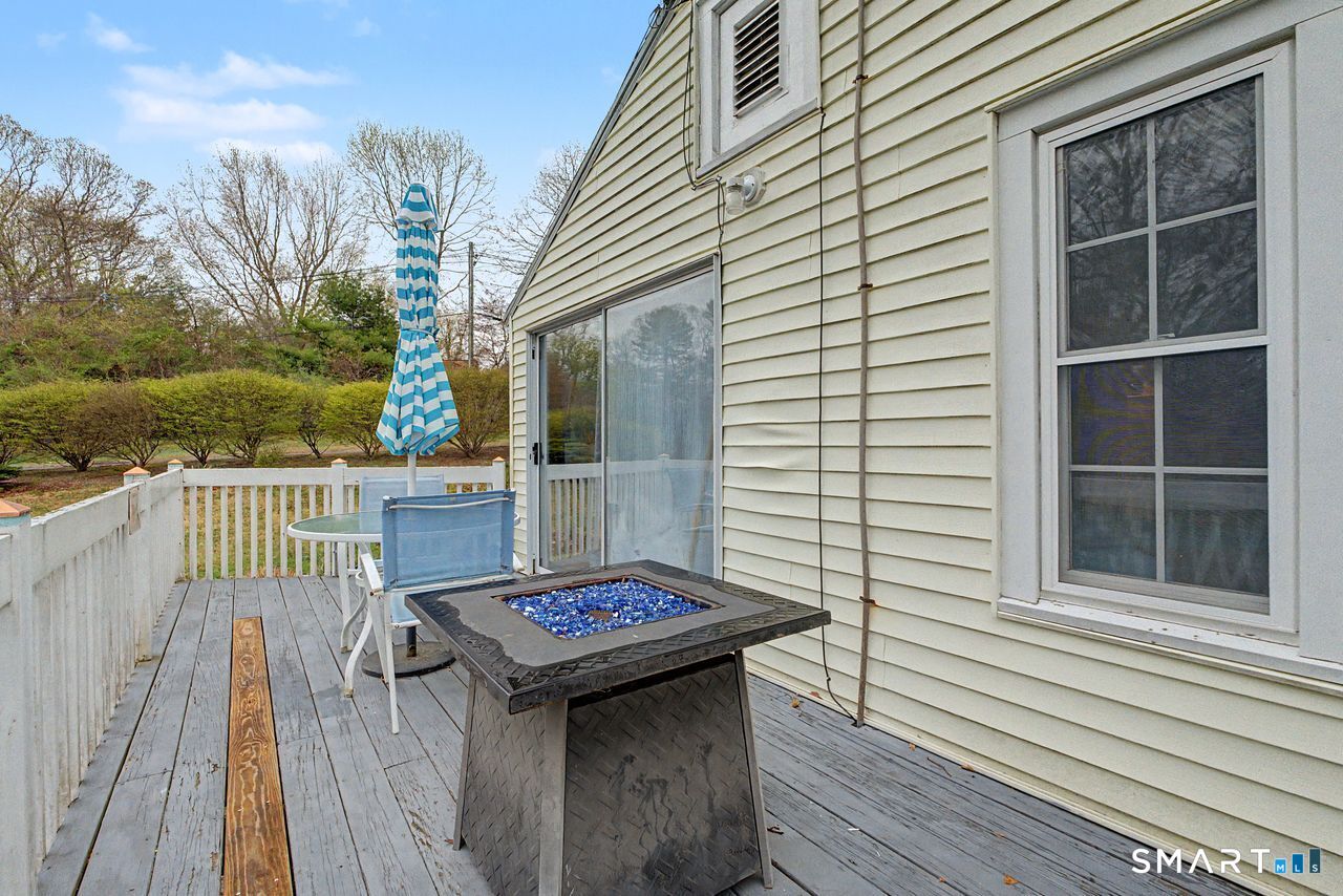 70 Browns Lane Old Lyme CT 06371