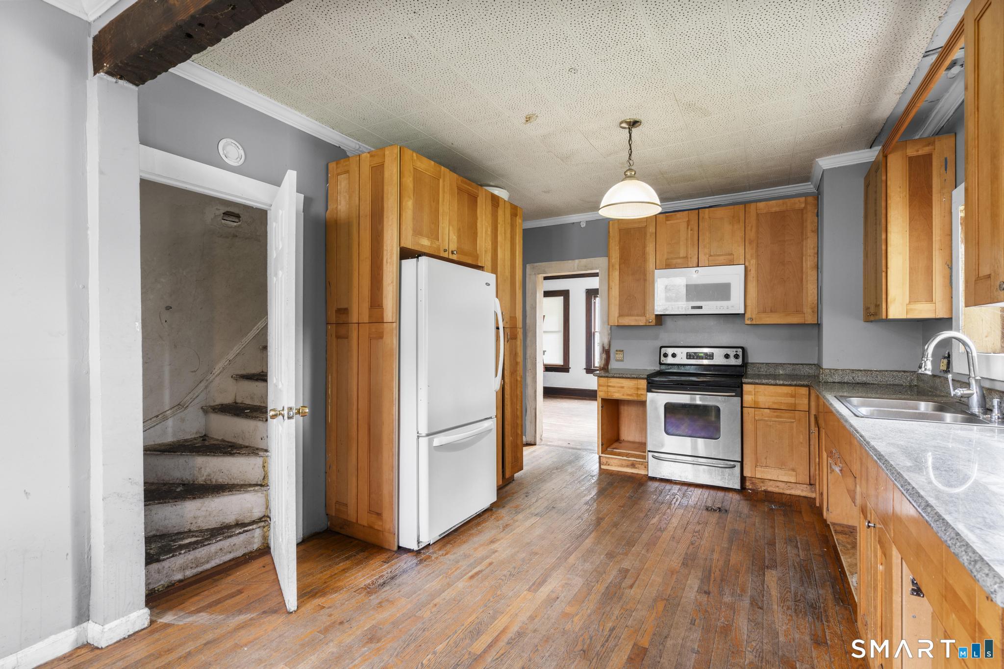 663 White Plains Road Trumbull CT 06611