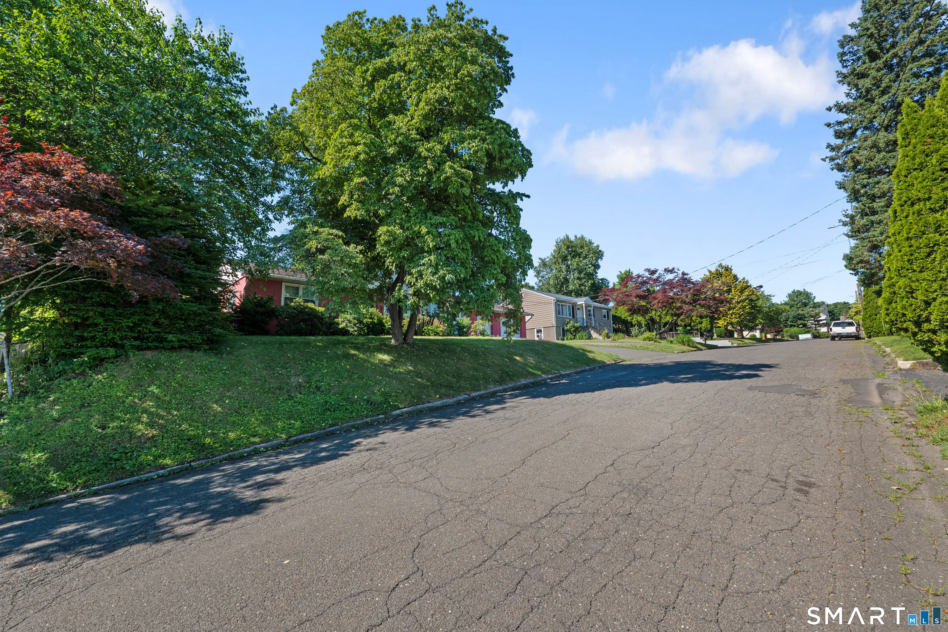 4 Francis Road Danbury CT 06810