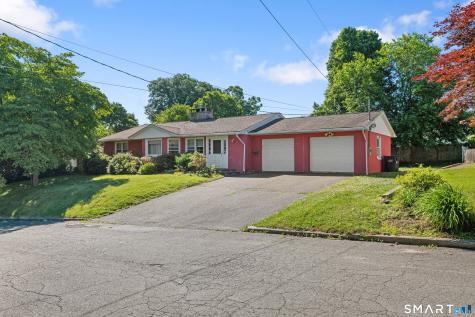 4 Francis Road Danbury CT 06810
