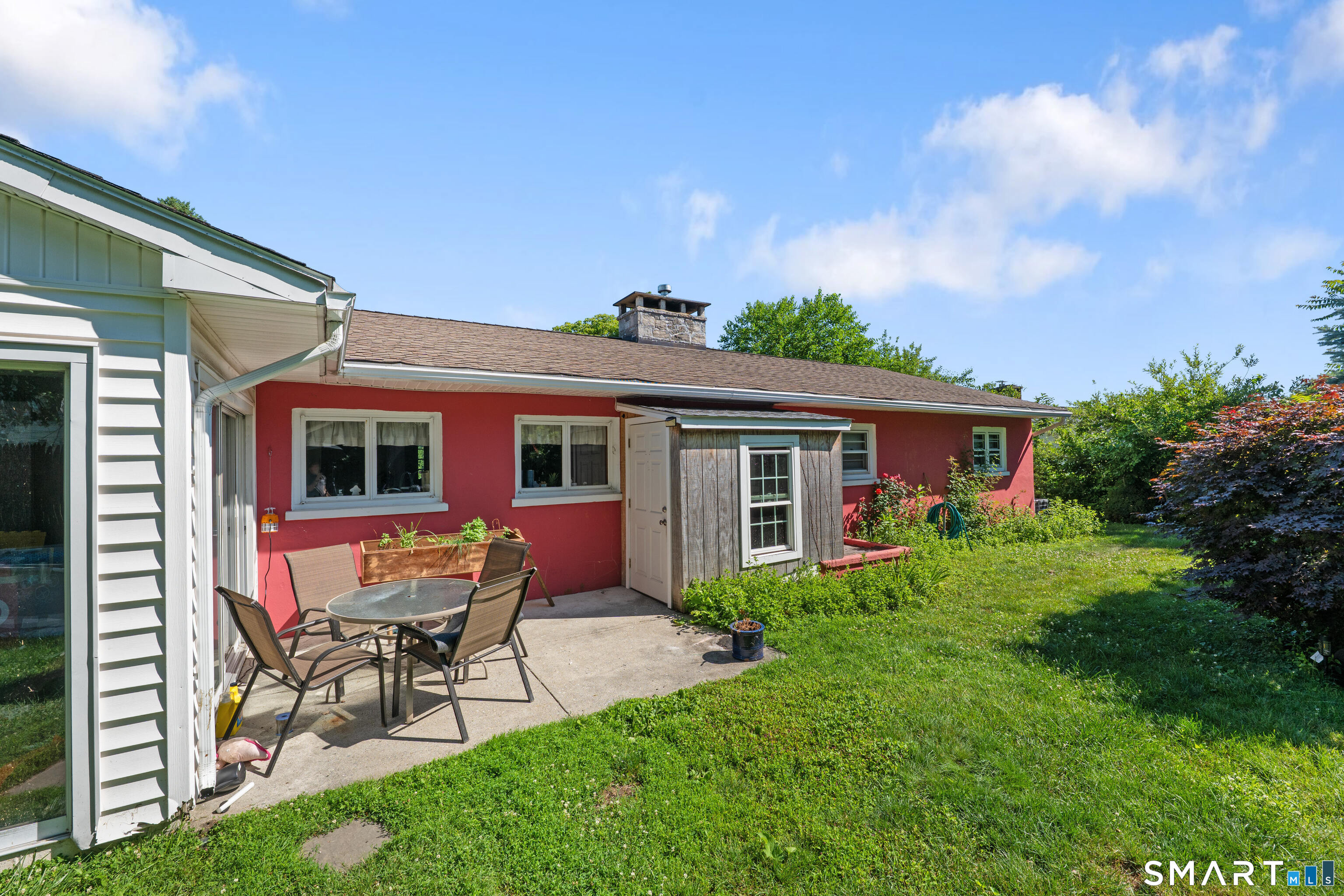 4 Francis Road Danbury CT 06810