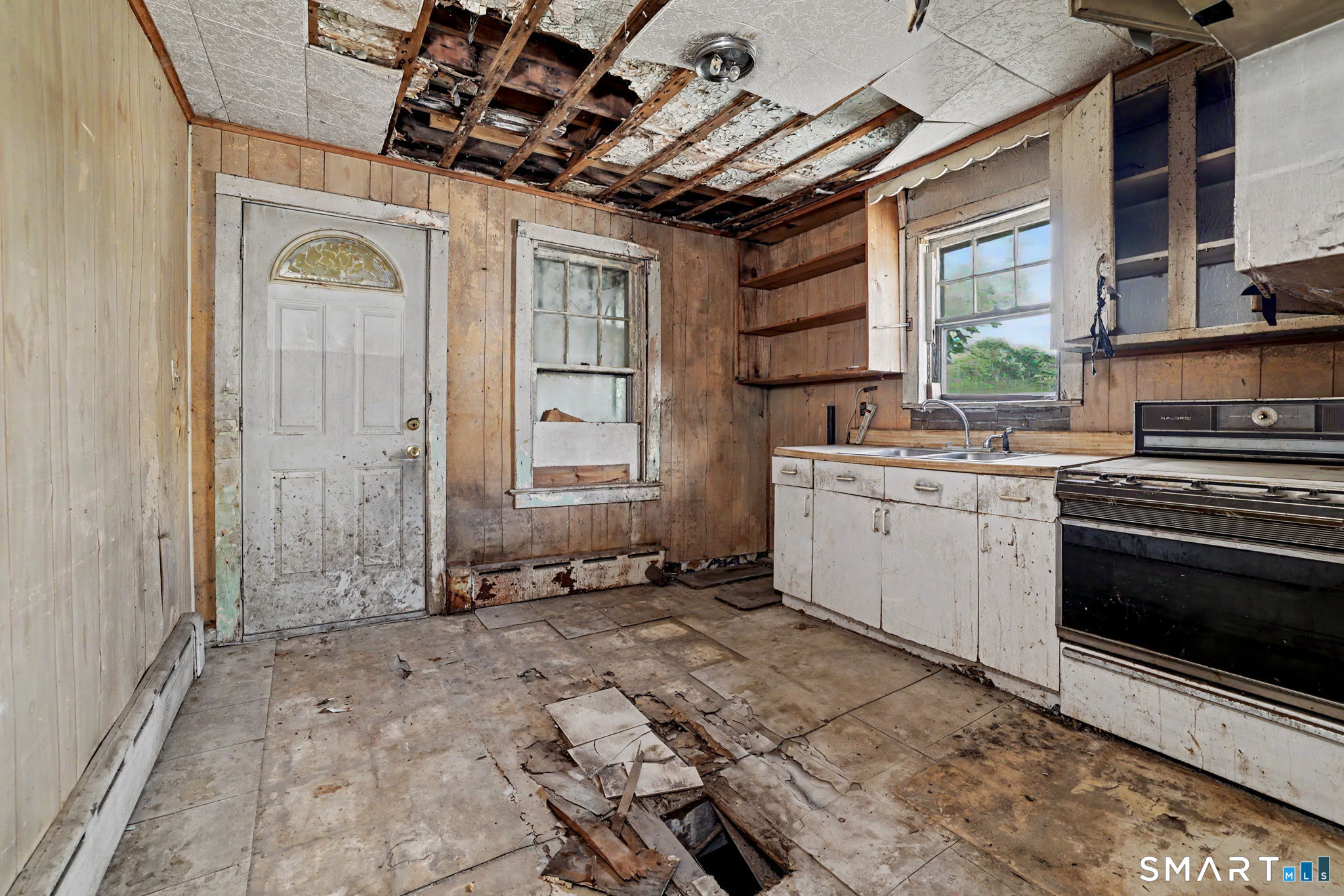 392 Hill Street Waterbury CT 06704