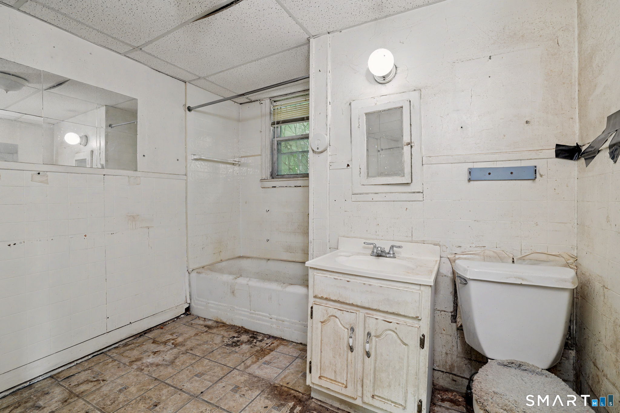 392 Hill Street Waterbury CT 06704