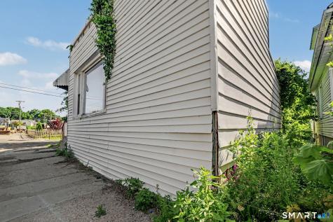 392 Hill Street Waterbury CT 06704