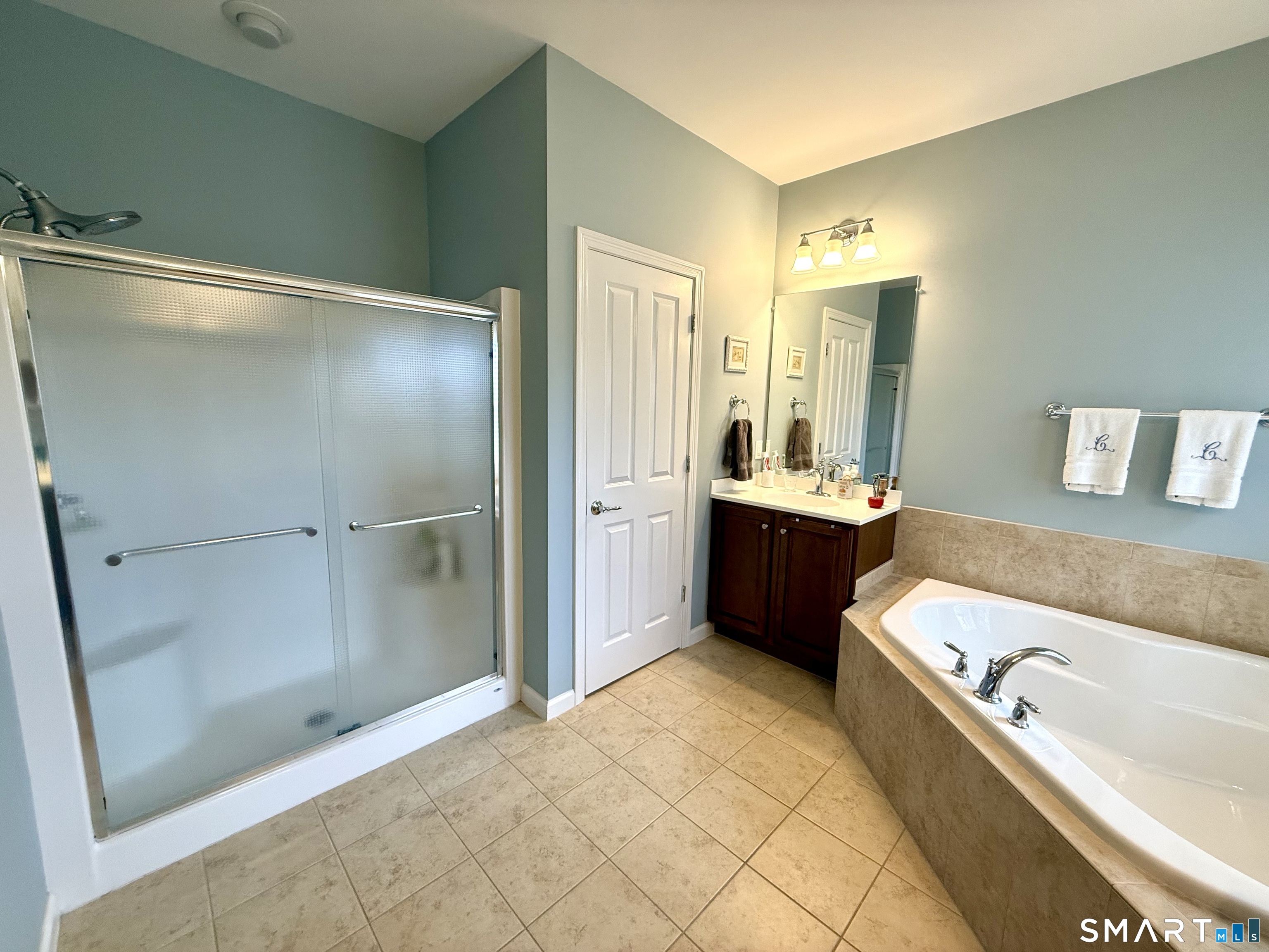 575 Inverness Court Oxford CT 06478