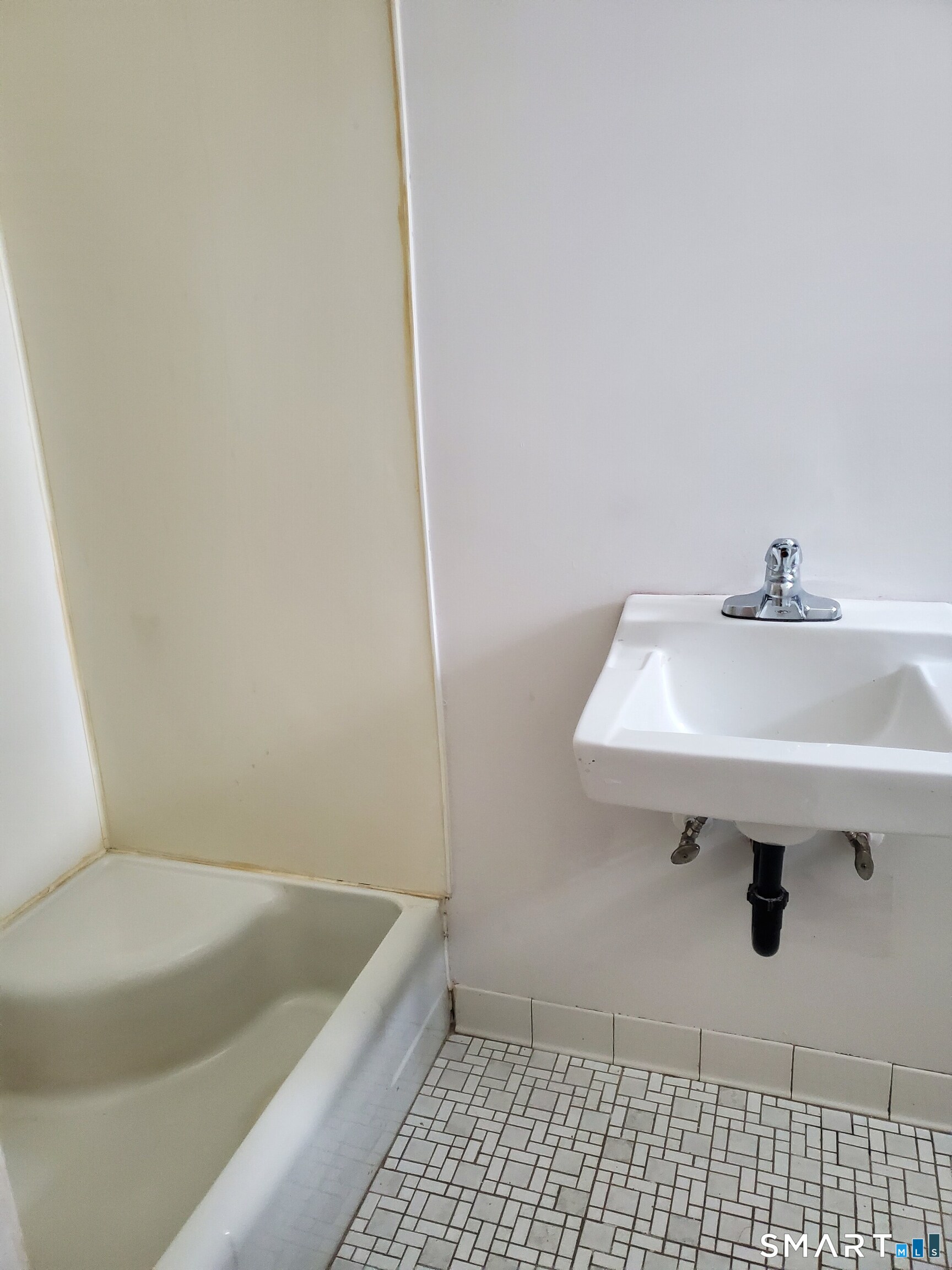 32 Hemlock Road Granby CT 06035