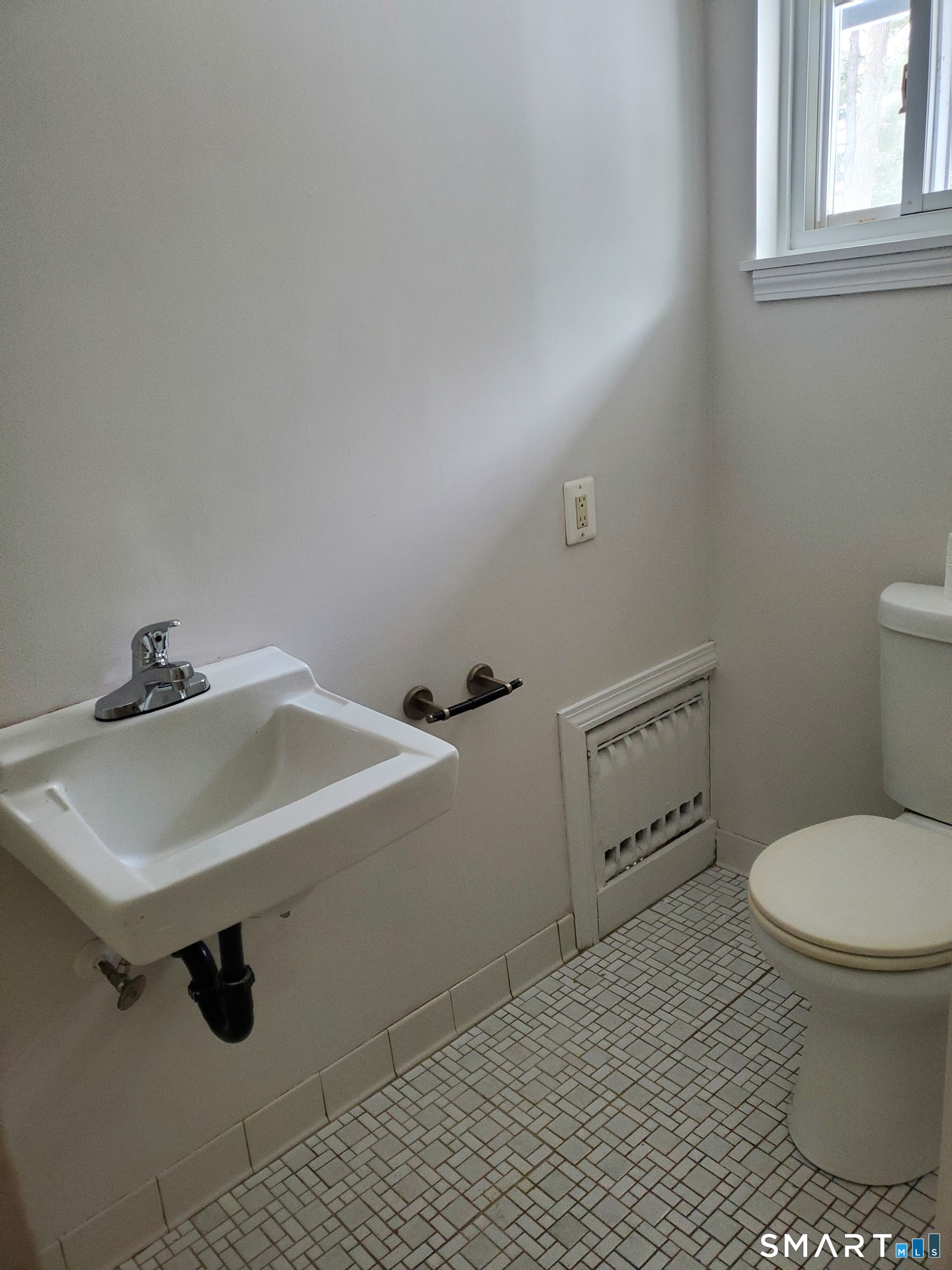 32 Hemlock Road Granby CT 06035