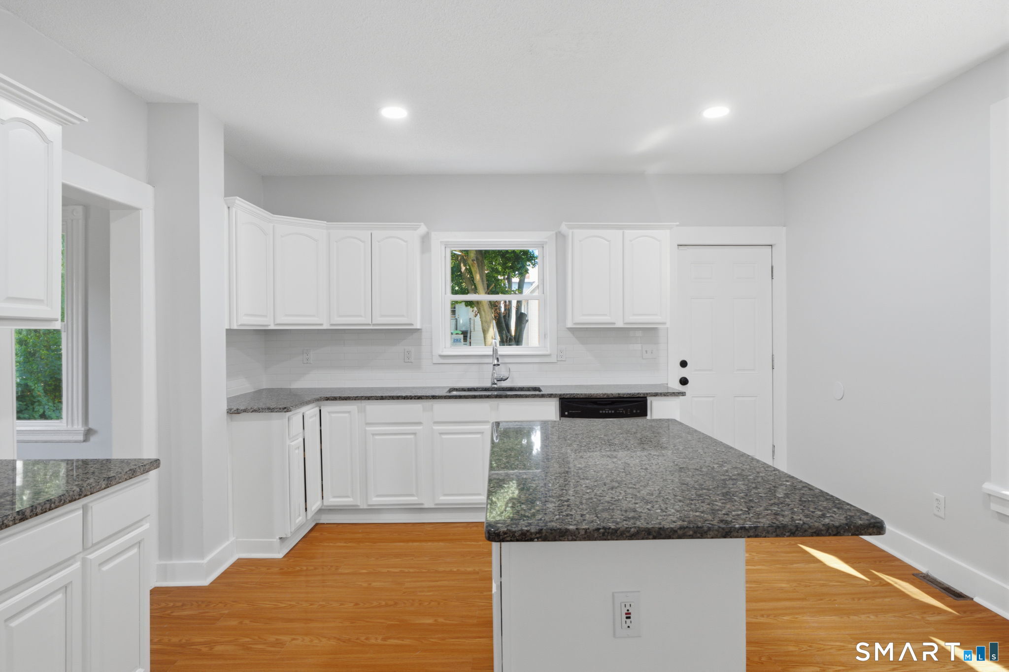72-74 Lawrence Street Hartford CT 06106