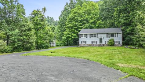 17 Chuck Wagon Lane Danbury CT 06810