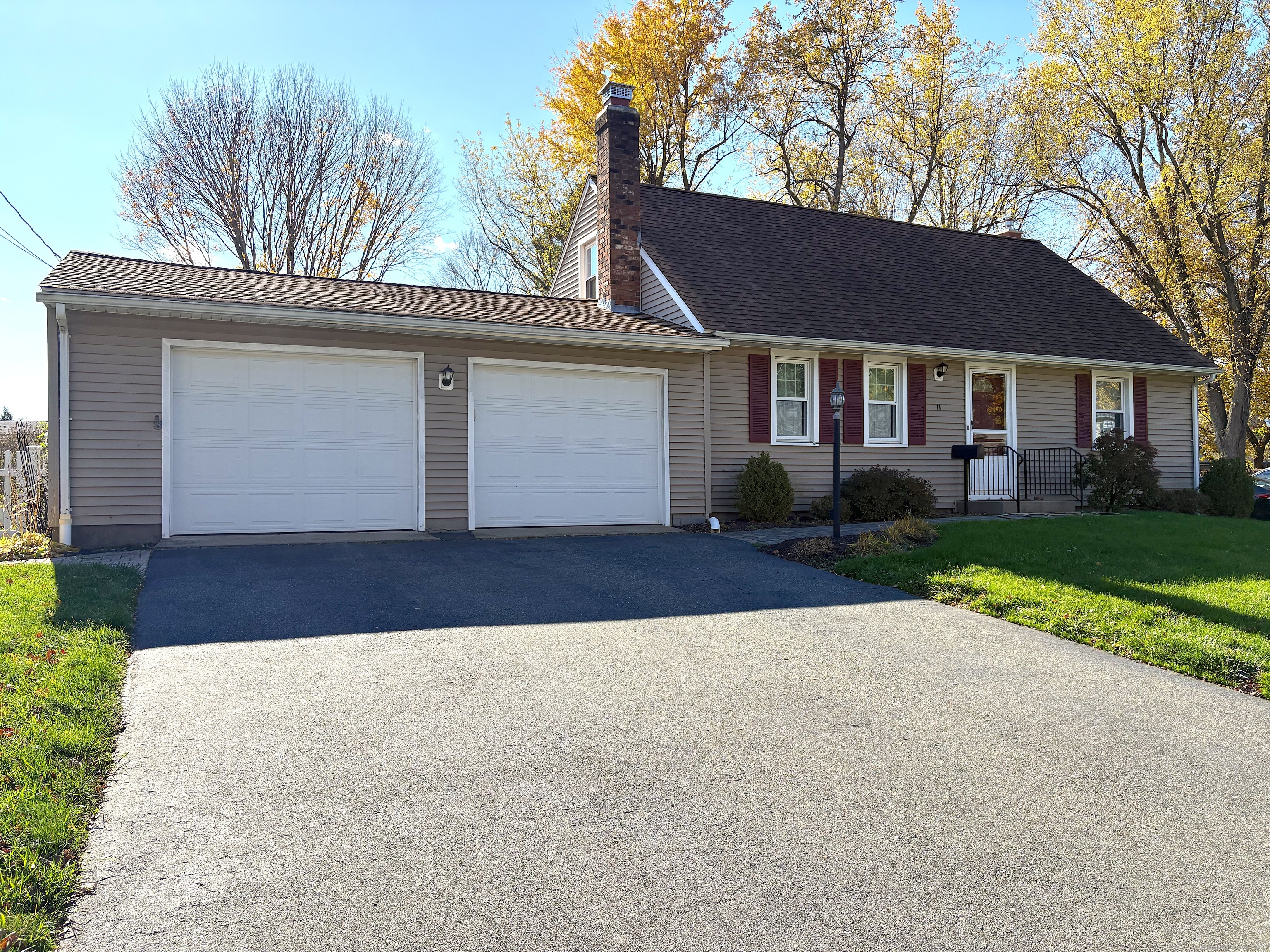 11 Brook Road Enfield CT 06082