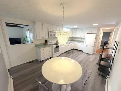 11 Brook Road Enfield CT 06082