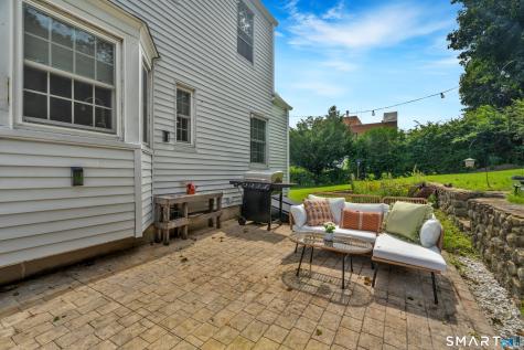80 Oneco Avenue New London CT 06320