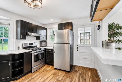 80 Oneco Avenue New London CT 06320