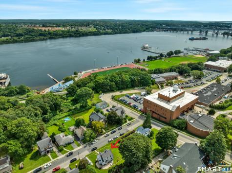 80 Oneco Avenue New London CT 06320