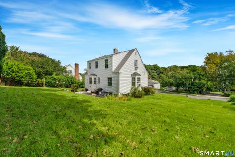 80 Oneco Avenue New London CT 06320