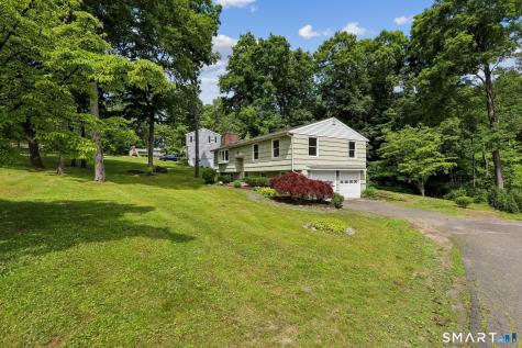6 Sky Edge Lane Bethel CT 06801
