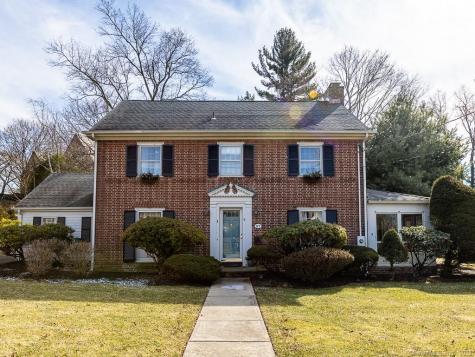 87 Broadfield Road Hamden CT 06517