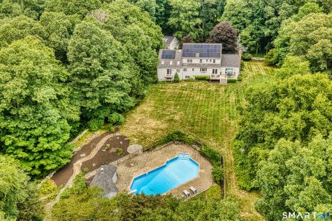17 Plumtrees Road Newtown CT 06470