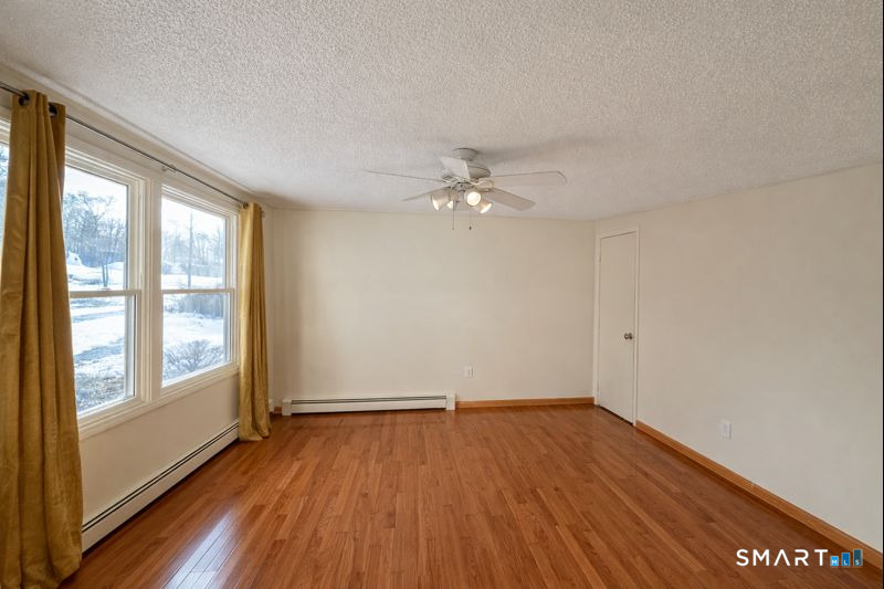 53 Farmstead Circle Bloomfield CT 06002
