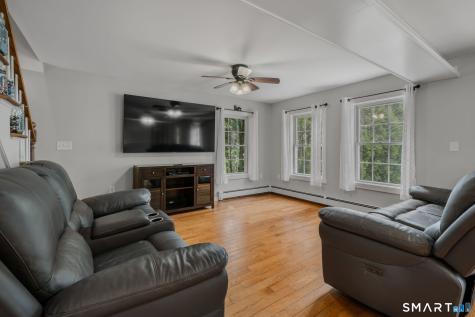 1352 North Road Groton CT 06340