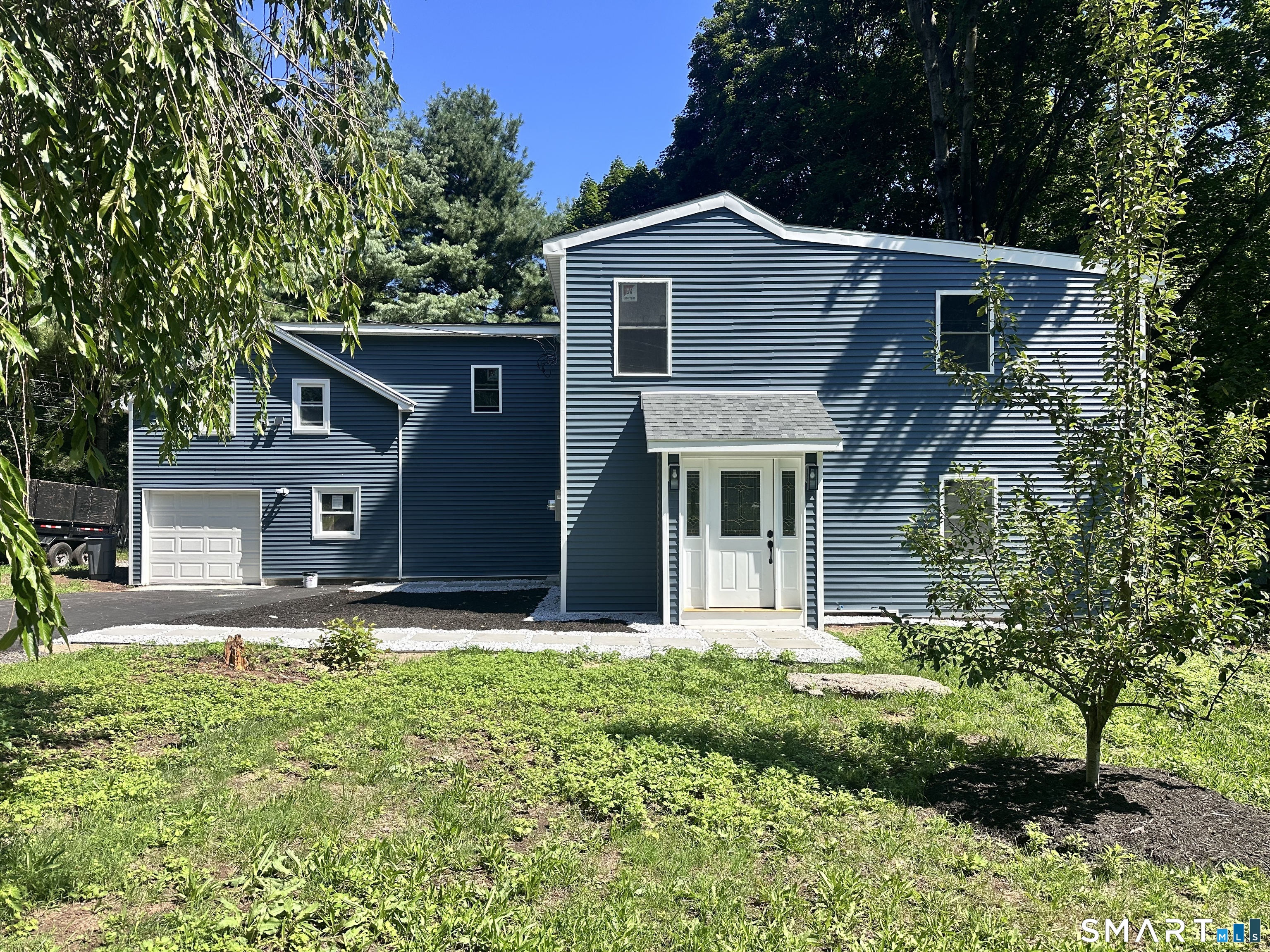 215 Maple Street East Haven CT 06512